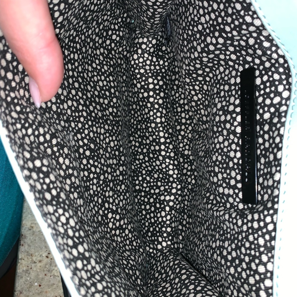 Loeffler Randall - Picture 3 of 5